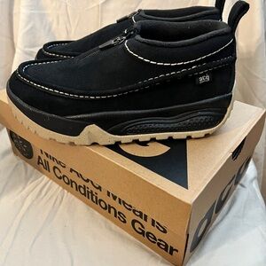 Nike ACG Black and Tan Sneakers slide in 6.5y womens 8 / mens 6.5 kids BNWB